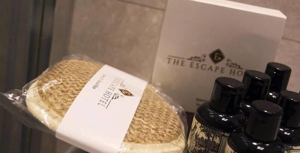 The Escape Hotel อักวา ภายนอก รูปภาพ