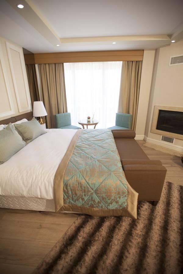 The Escape Hotel อักวา ภายนอก รูปภาพ